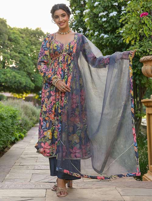 women floral long sleeve kurta pant with dupatta set - 22061488 -  Standard Image - 0