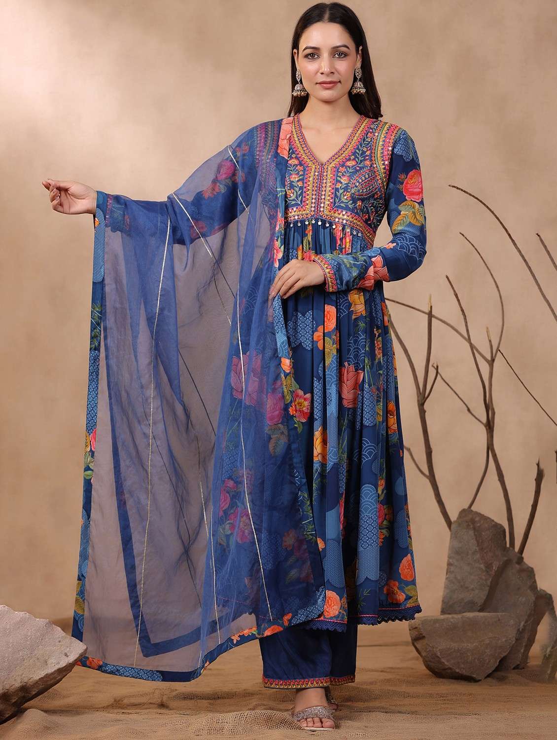women printed long sleeve kurta pant with dupatta set - 22061497 -  Zoom Image - 0