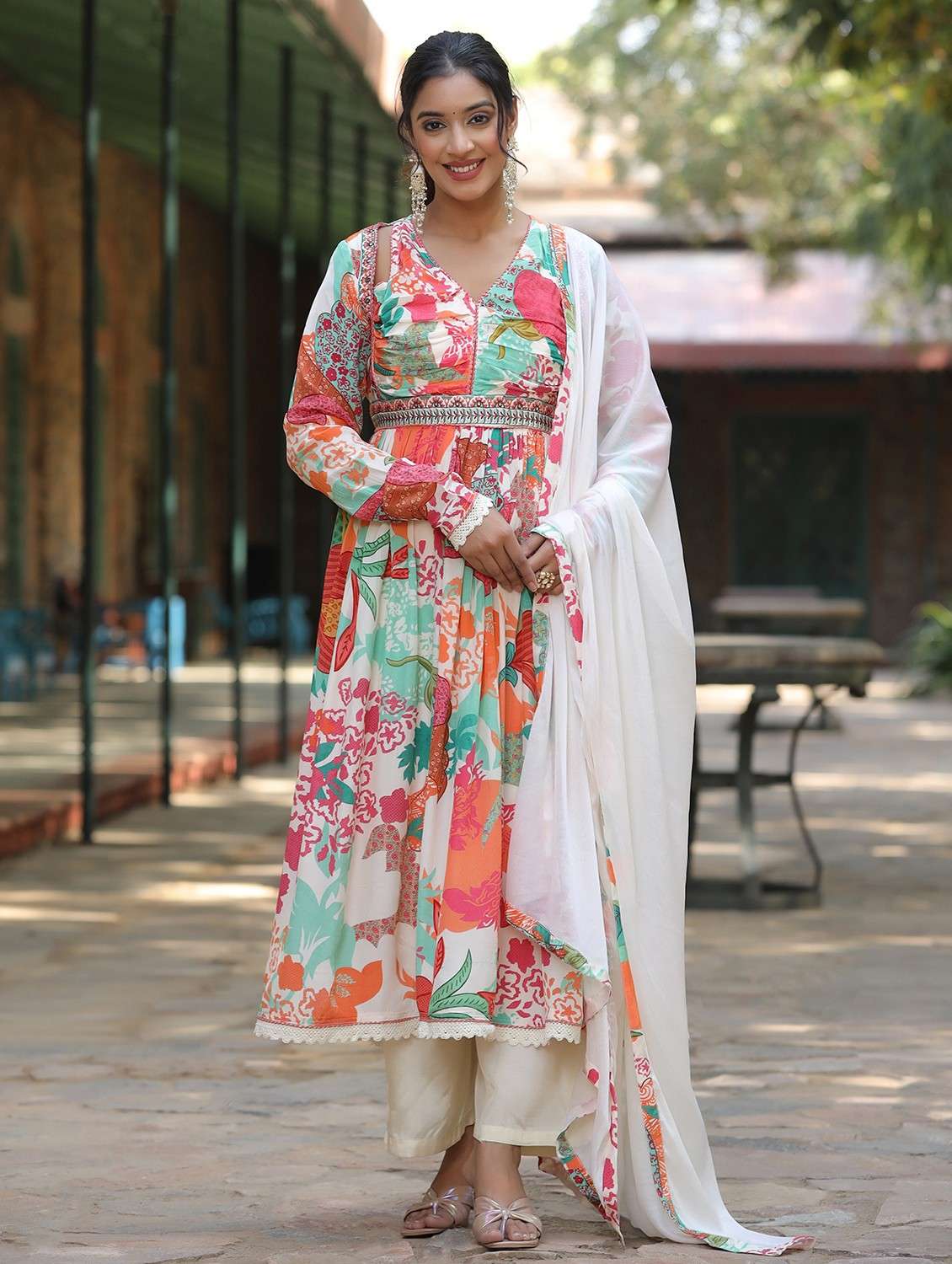 women printed long sleeve kurta pant with dupatta set - 22061498 -  Zoom Image - 0