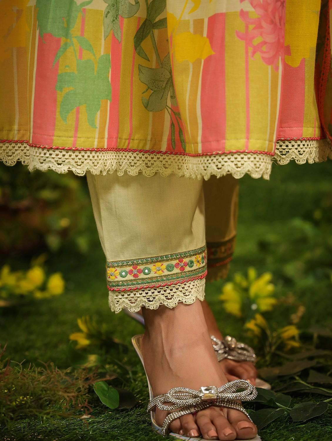 yellow cotton kurta pant set - 22061499 - Standard Image - 3