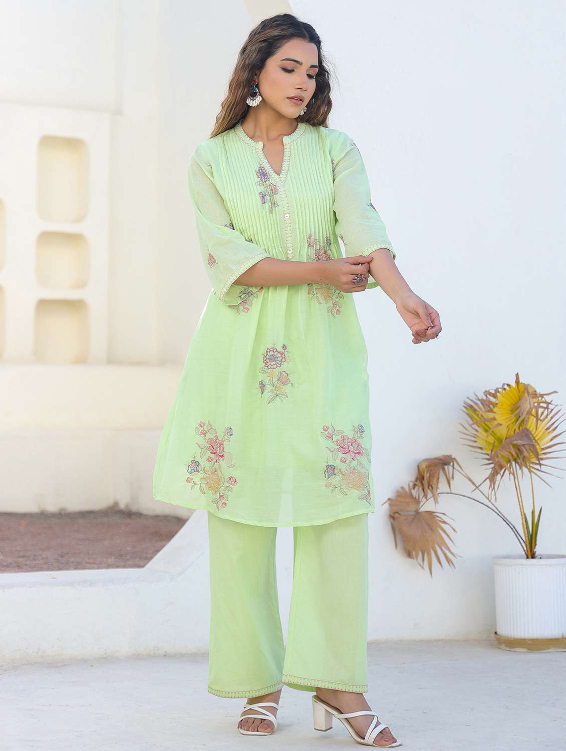 women embroidered three quarter sleeve kurta pant set - 22061519 - Zoom Image - 0