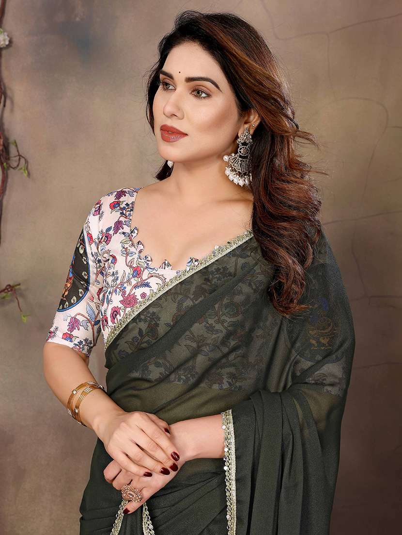 women solid plain embellished bordered saree with blouse - 22061585 - Standard Image - 5