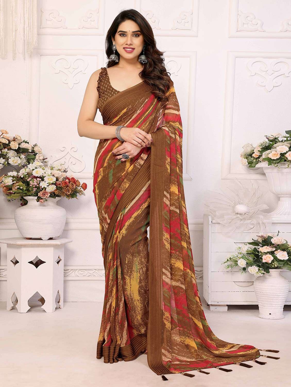 women printed casual wear saree with blouse - 22061607 - Zoom Image - 0