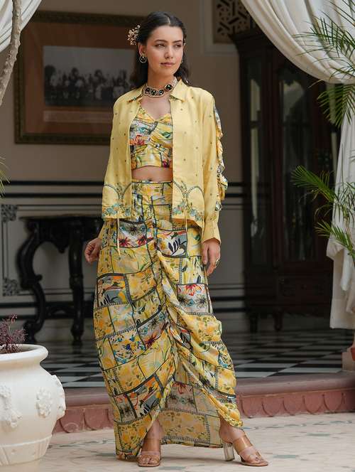 women yellow printed v neck fusion set - 22061794 -  Standard Image - 0