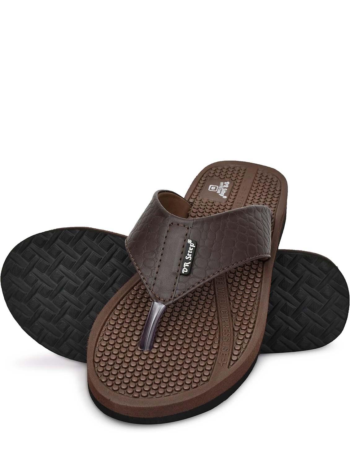 men brown solid slipper - 22061799 - Standard Image - 3