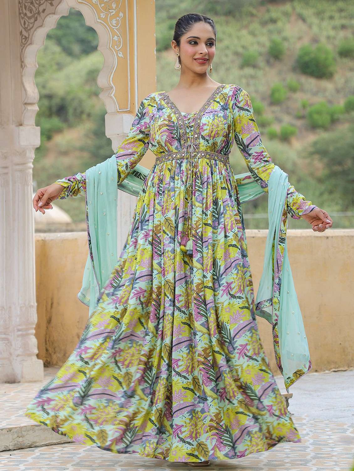 women printed long sleeve kurta dupatta set