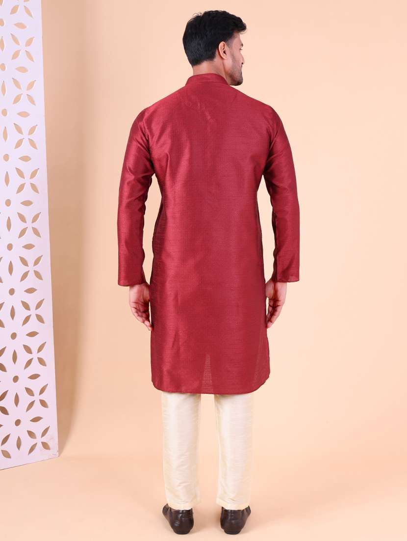Men Mandarin Neck Kurta Pyjama Ethnic Wear Set