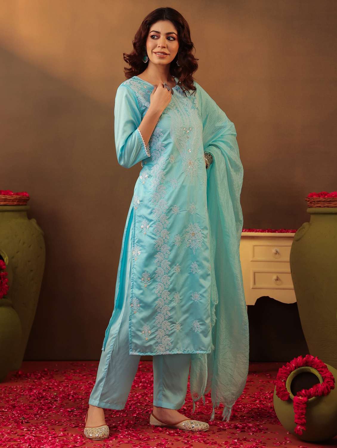 women three quarter sleeve kurta pant with dupatta set - 22062039 - Standard Image - 3