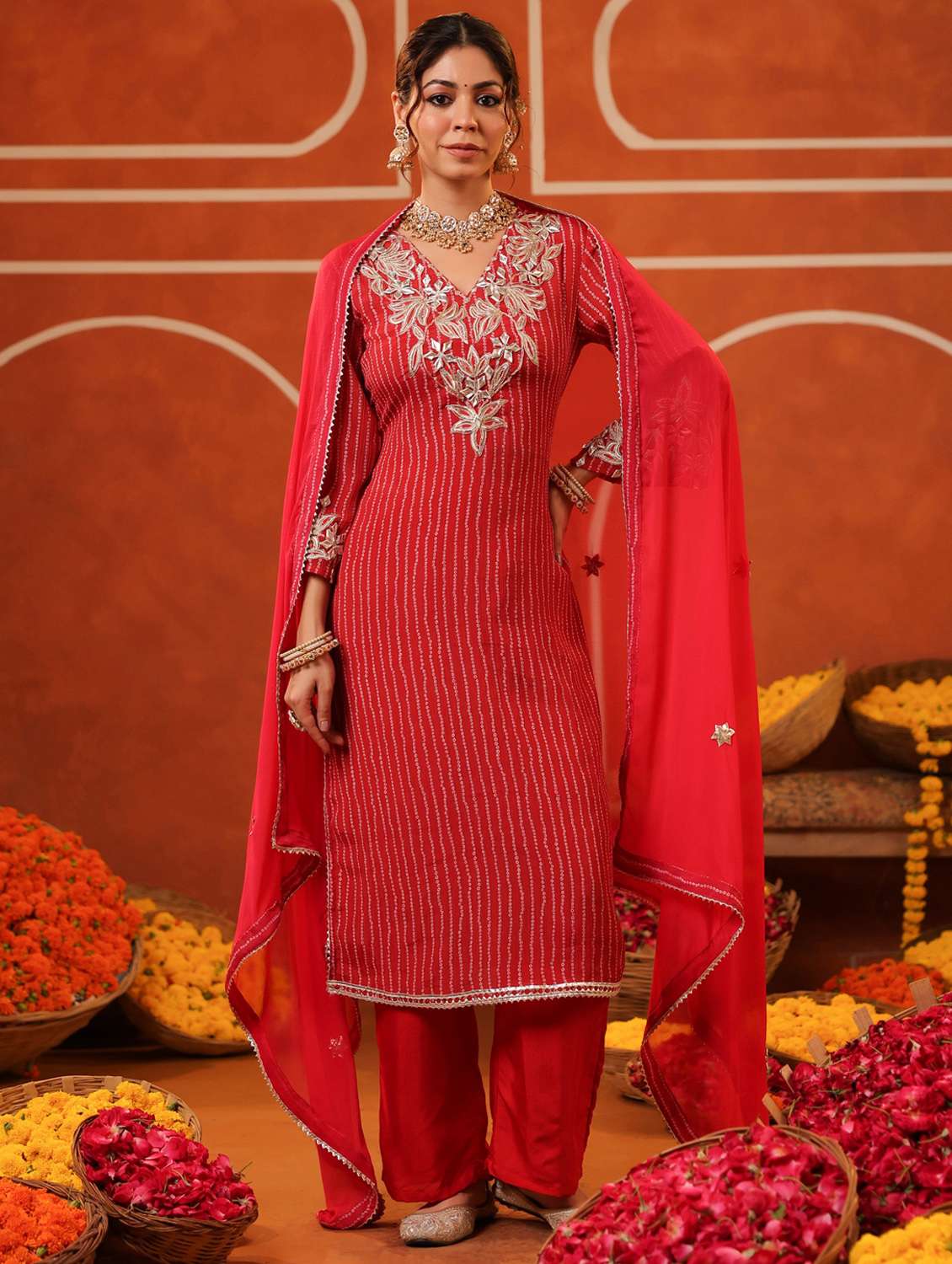 women three quarter sleeve kurta pant with dupatta set - 22062048 - Standard Image - 3
