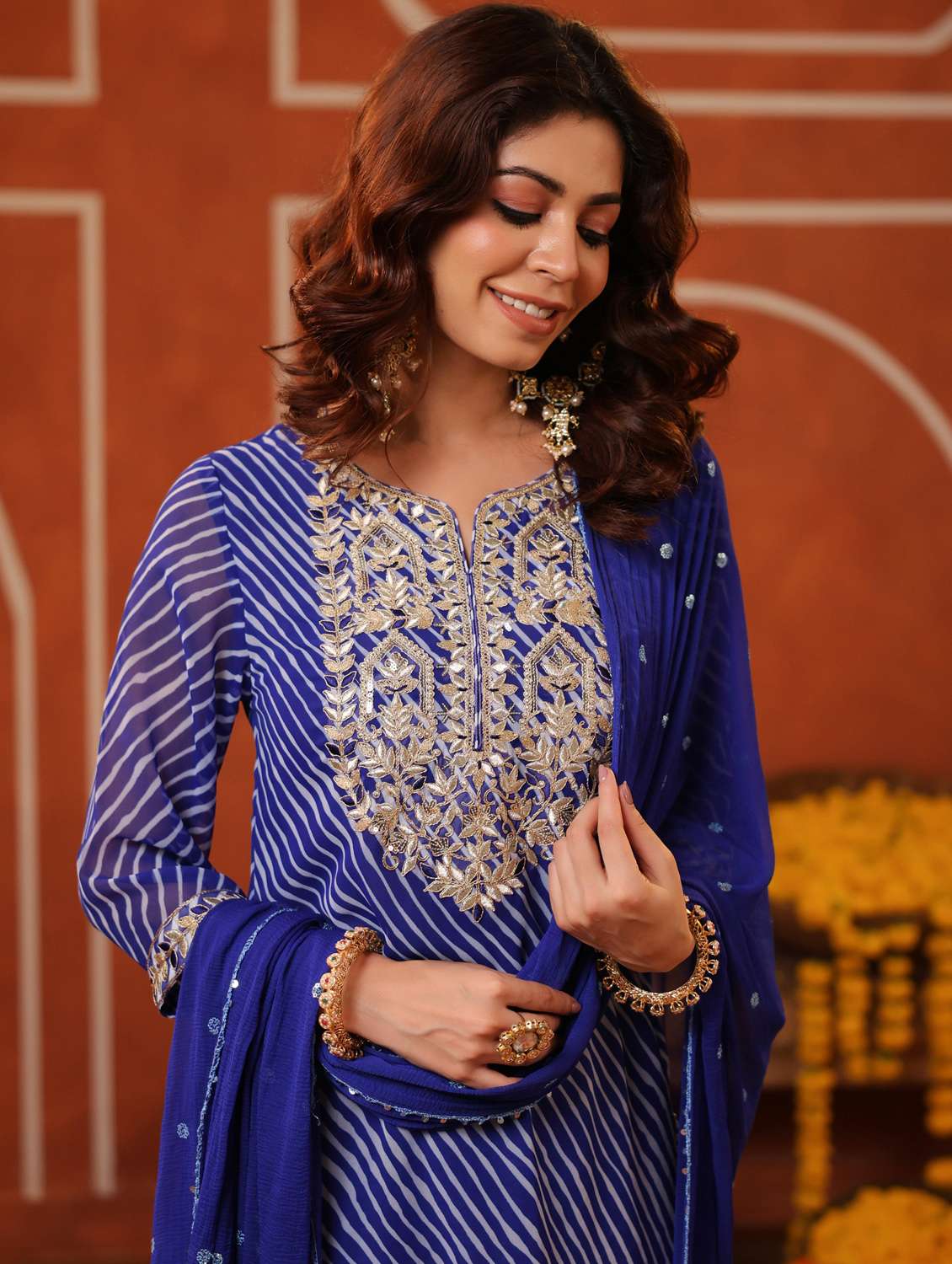 women three quarter sleeve kurta pant with dupatta set - 22062053 - Standard Image - 5