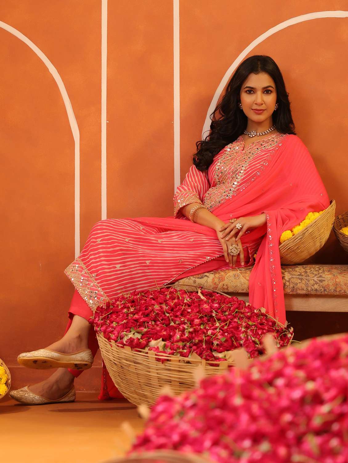 women three quarter sleeve kurta pant with dupatta set - 22062055 - Standard Image - 3