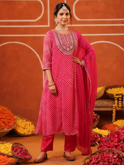 women three quarter sleeve kurta pant with dupatta set - 22062066 -  Standard Image - 0