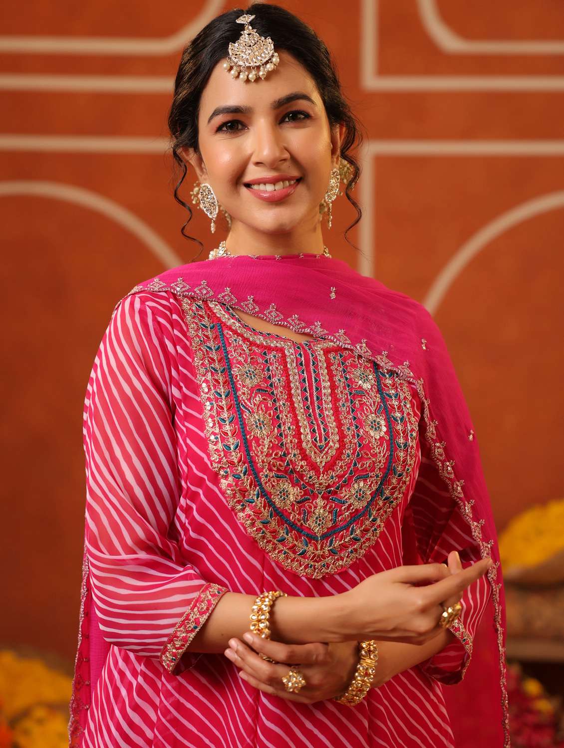 women three quarter sleeve kurta pant with dupatta set - 22062066 -  Standard Image - 5