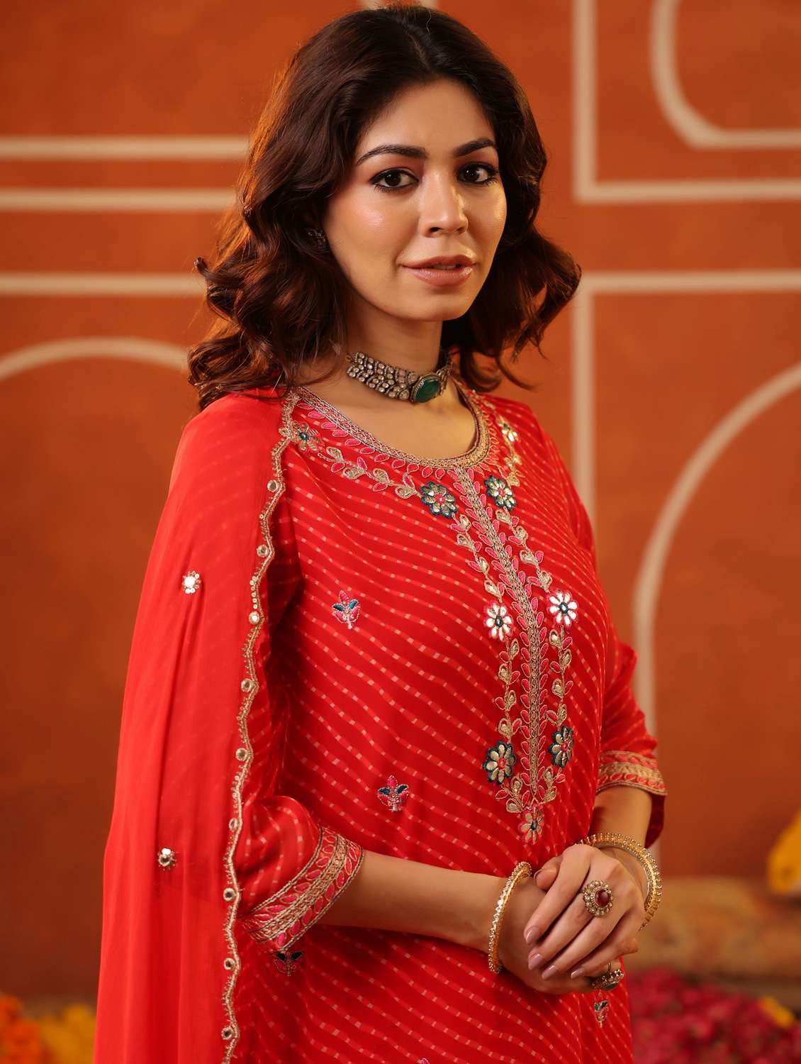 women three quarter sleeve kurta pant with dupatta set - 22062069 - Standard Image - 5