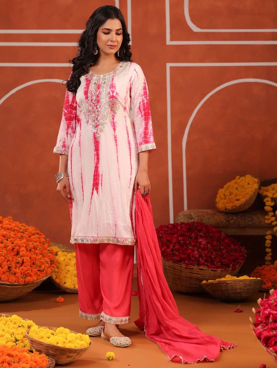 women three quarter sleeve kurta pant with dupatta set - 22062070 - Standard Image - 3