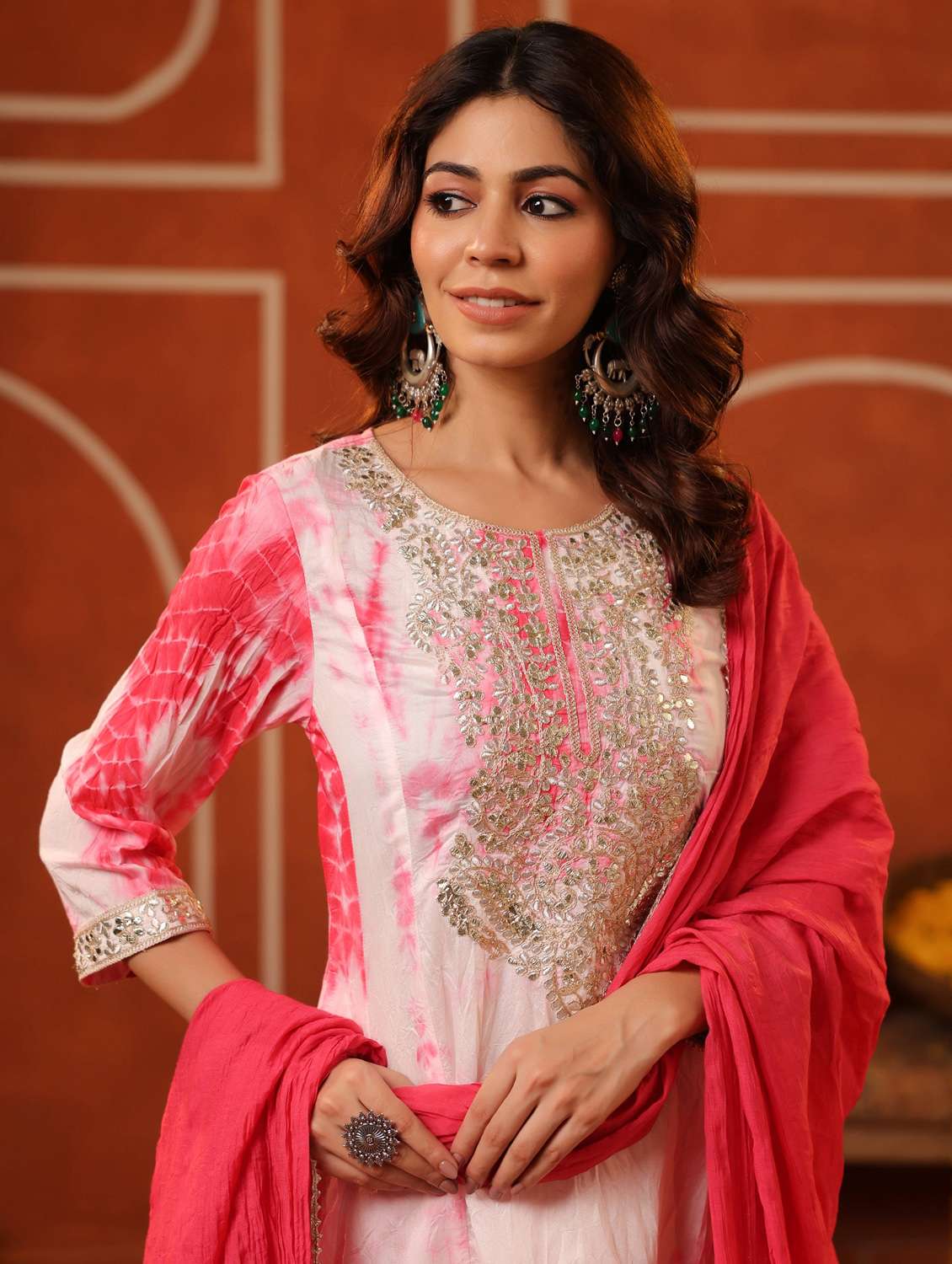 women three quarter sleeve kurta salwar with dupatta set - 22062072 -  Standard Image - 5