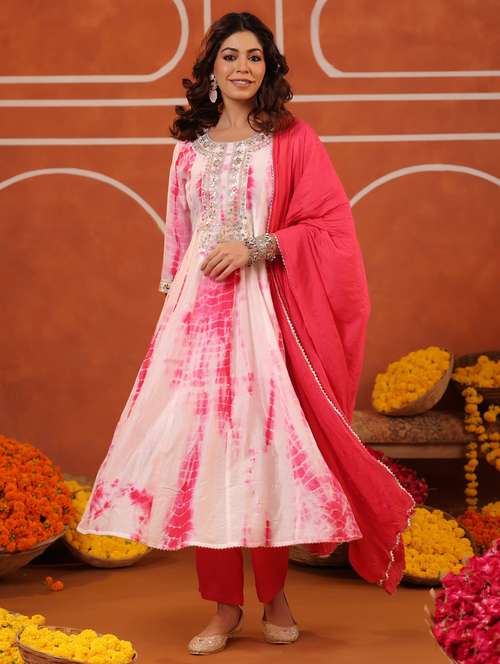 women three quarter sleeve kurta pant with dupatta set - 22062076 - Standard Image - 0