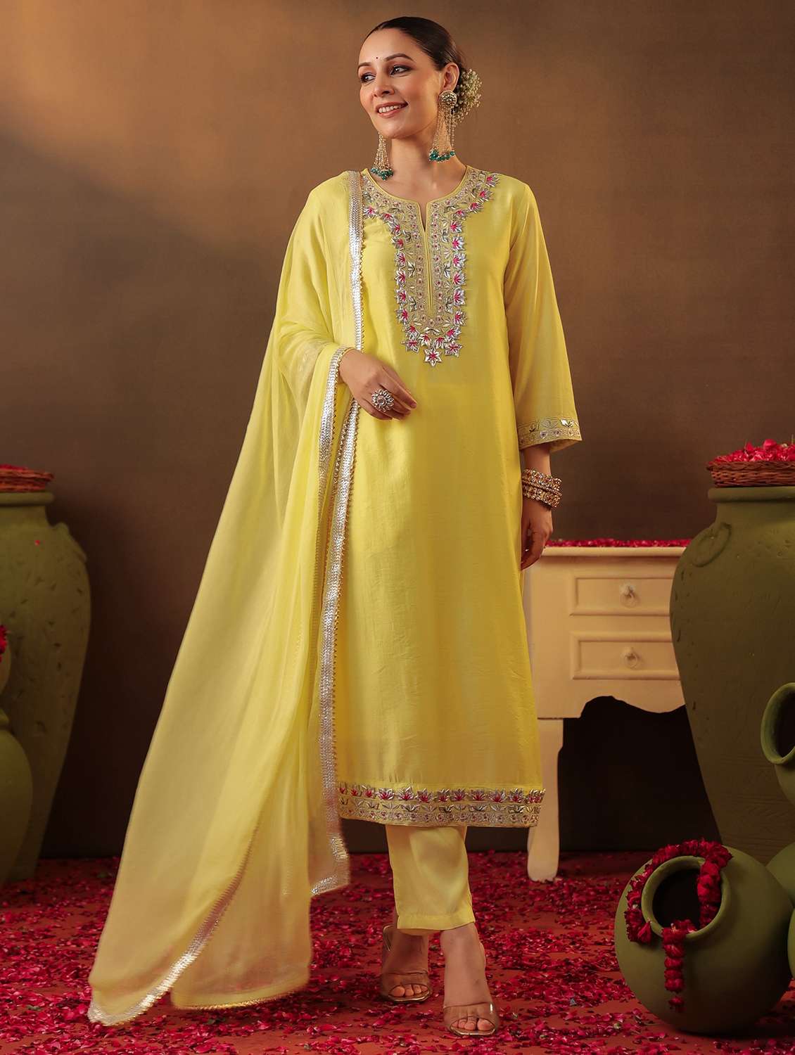 women three quarter sleeve kurta pant with dupatta set - 22062081 -  Zoom Image - 0