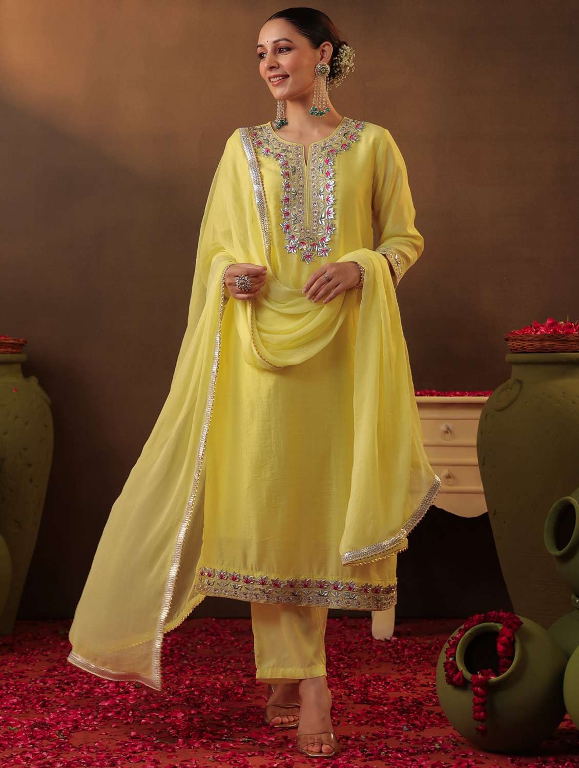 women three quarter sleeve kurta pant with dupatta set - 22062081 - Standard Image - 3