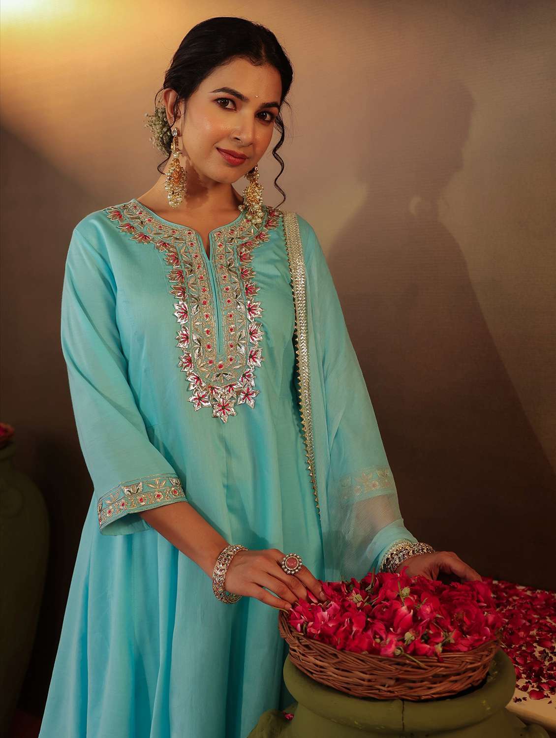 women three quarter sleeve kurta salwar with dupatta set - 22062084 -  Standard Image - 5