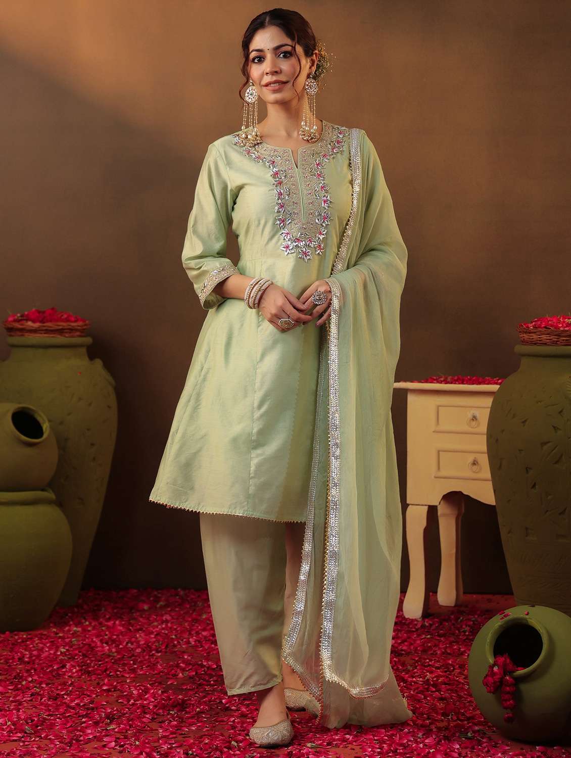 women three quarter sleeve kurta salwar with dupatta set - 22062085 -  Zoom Image - 0