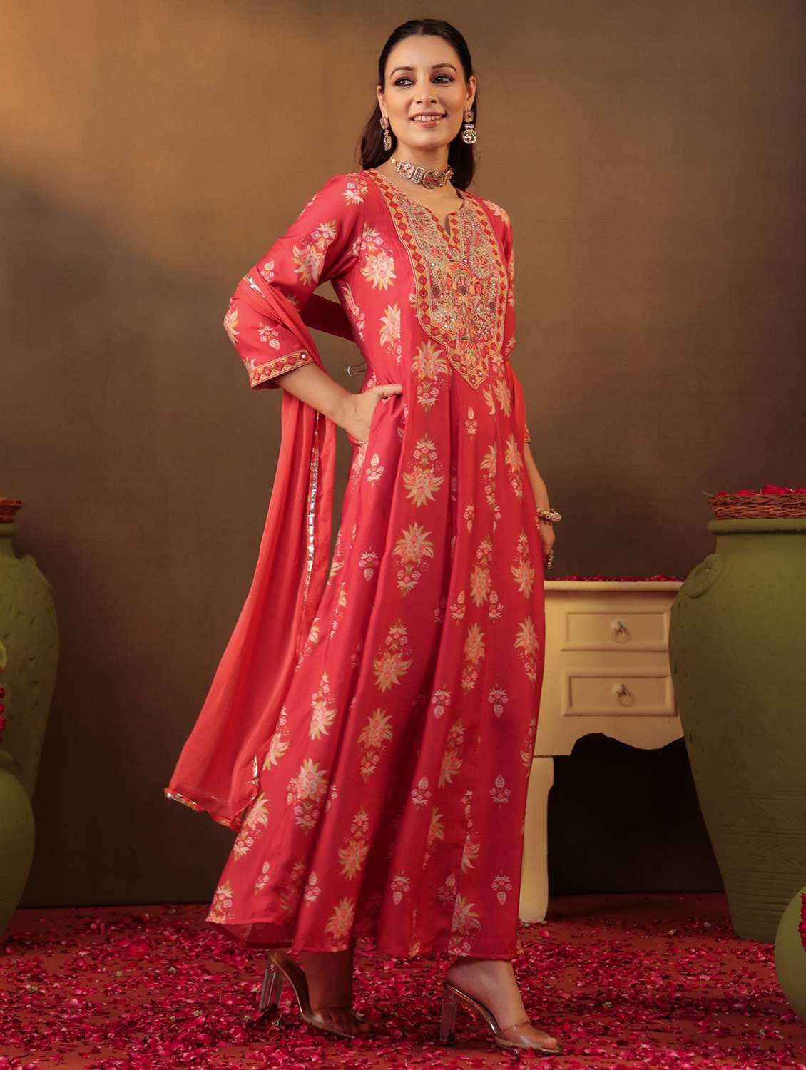 women three quarter sleeve kurta pant with dupatta set - 22062090 - Standard Image - 3