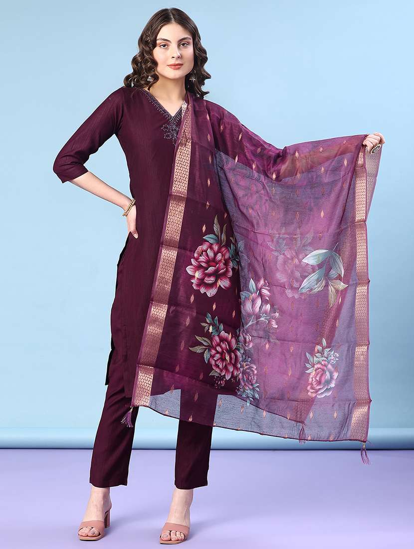 women three quarter sleeve kurta and pant with dupatta  - 22062515 -  Standard Image - 3