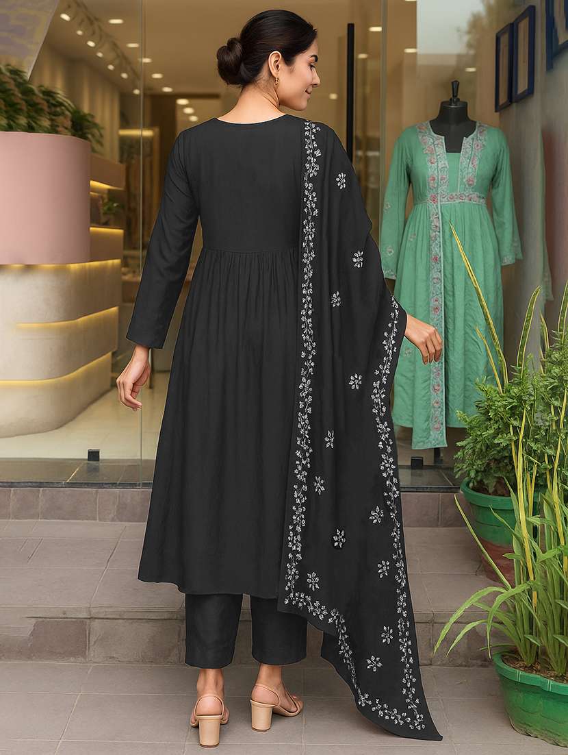 black muslin suit set - 22062818 - Standard Image - 3