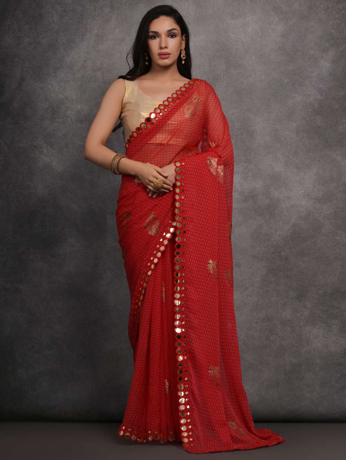 women printed casual wear saree with blouse - 22062973 -  Zoom Image - 0