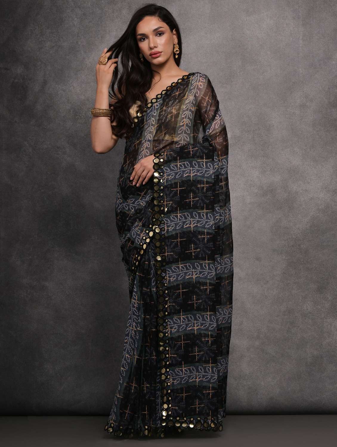 women printed casual wear saree with blouse