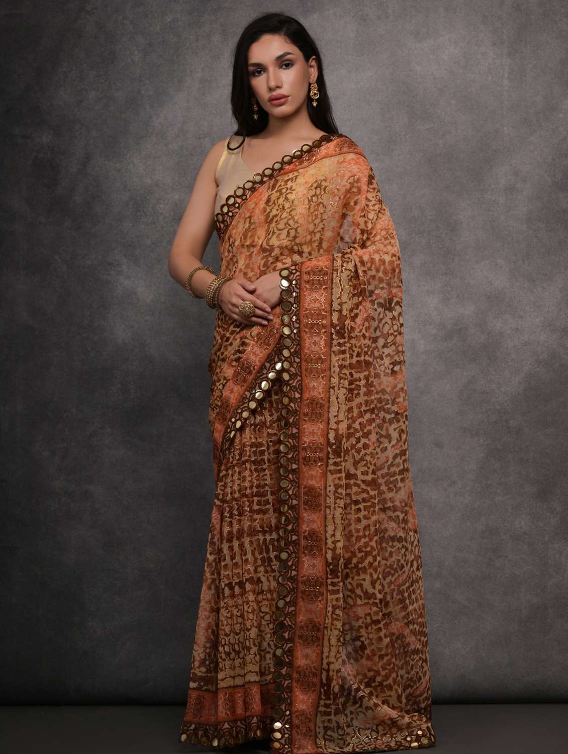 women printed casual wear saree with blouse