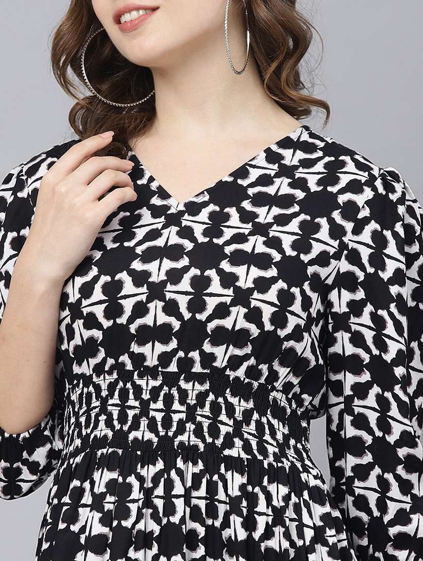 women printed puff sleeve tiered maxi dress - 22062983 -  Standard Image - 3