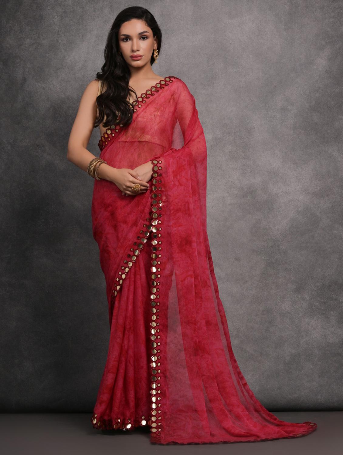 women printed casual wear saree with blouse - 22062989 - Zoom Image - 0