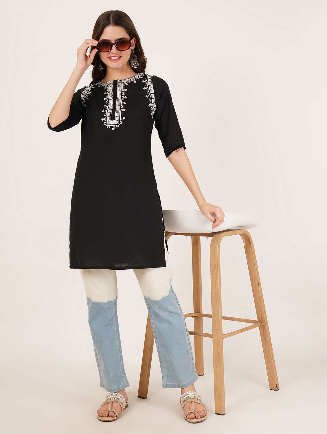 women embroidered three quarter sleeve straight kurti - 22065261 - Standard Image - 5