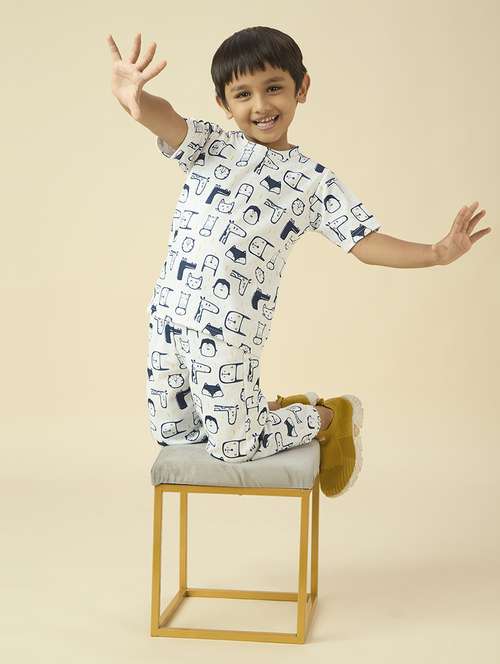 boys printed t-shirt and jogger co-ord set - 22065404 -  Standard Image - 0