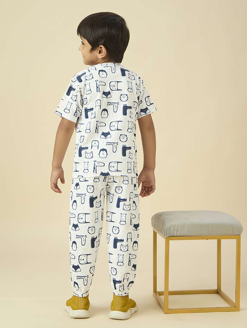 boys printed t-shirt and jogger co-ord set - 22065404 - Standard Image - 3