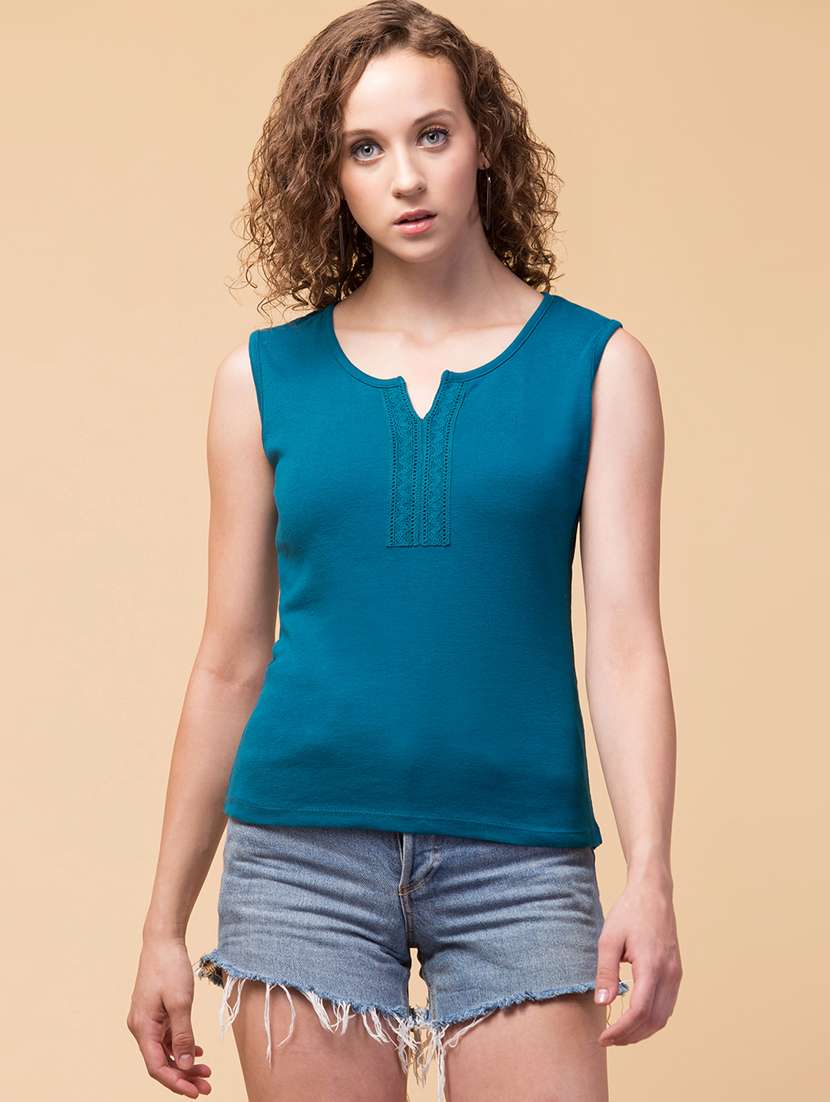 women solid sleeveless tank top