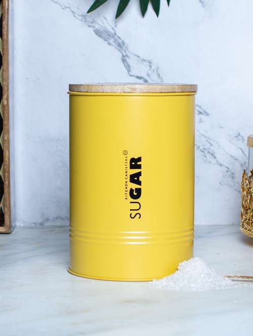 plastic storage container with lid - 22065816 - Standard Image - 0