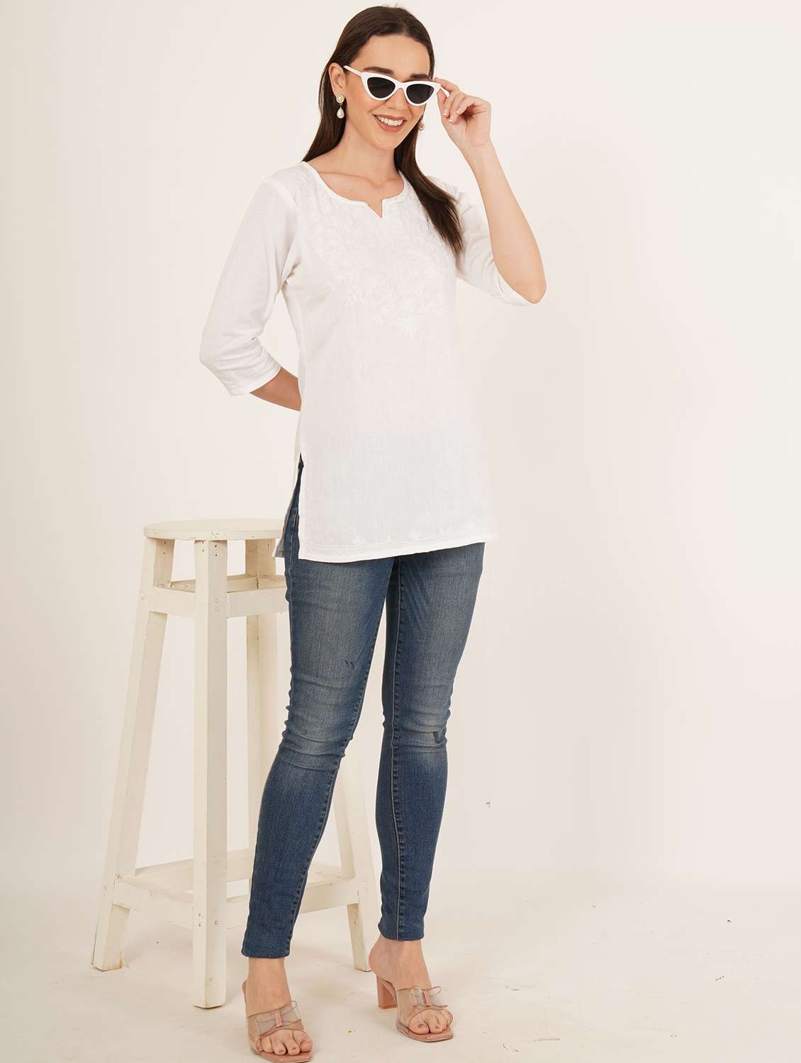 women embroidered three quarter sleeve straight kurti - 22065850 - Standard Image - 5