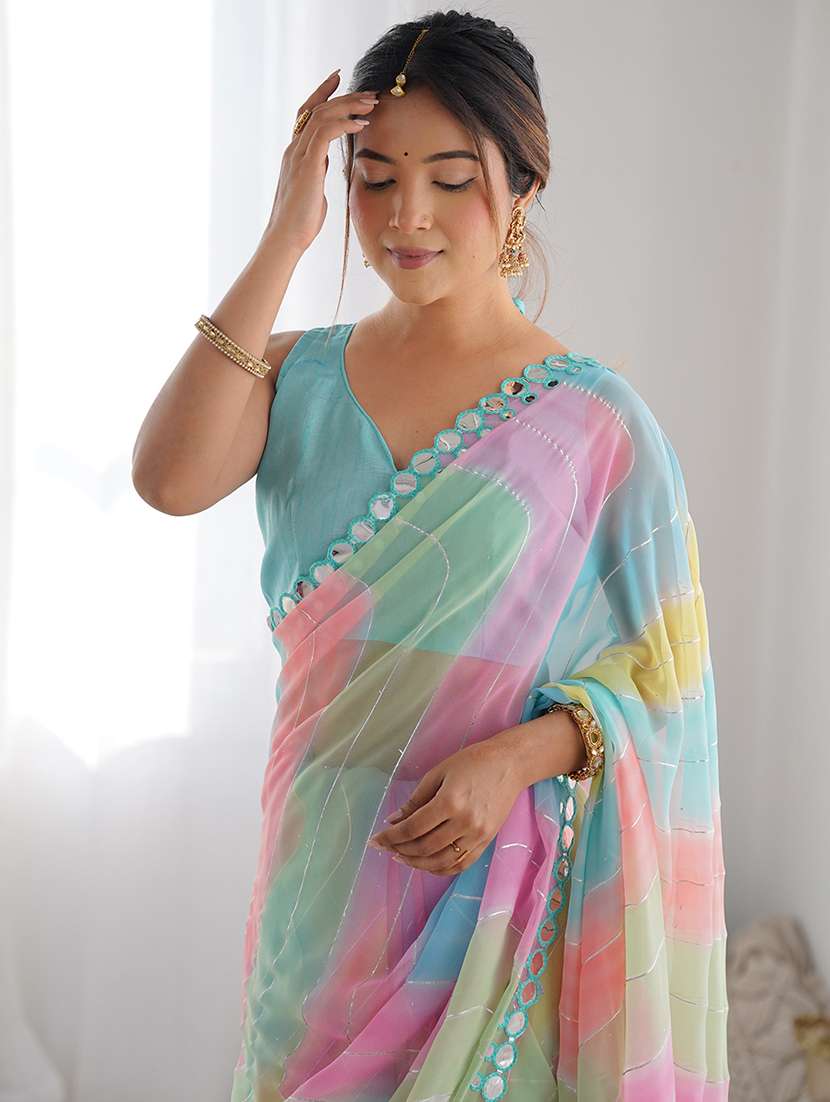 women printed casual wear saree with blouse - 22065851 - Standard Image - 3