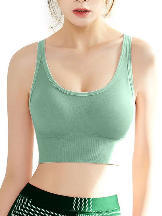 women solid lightly padded sports bra