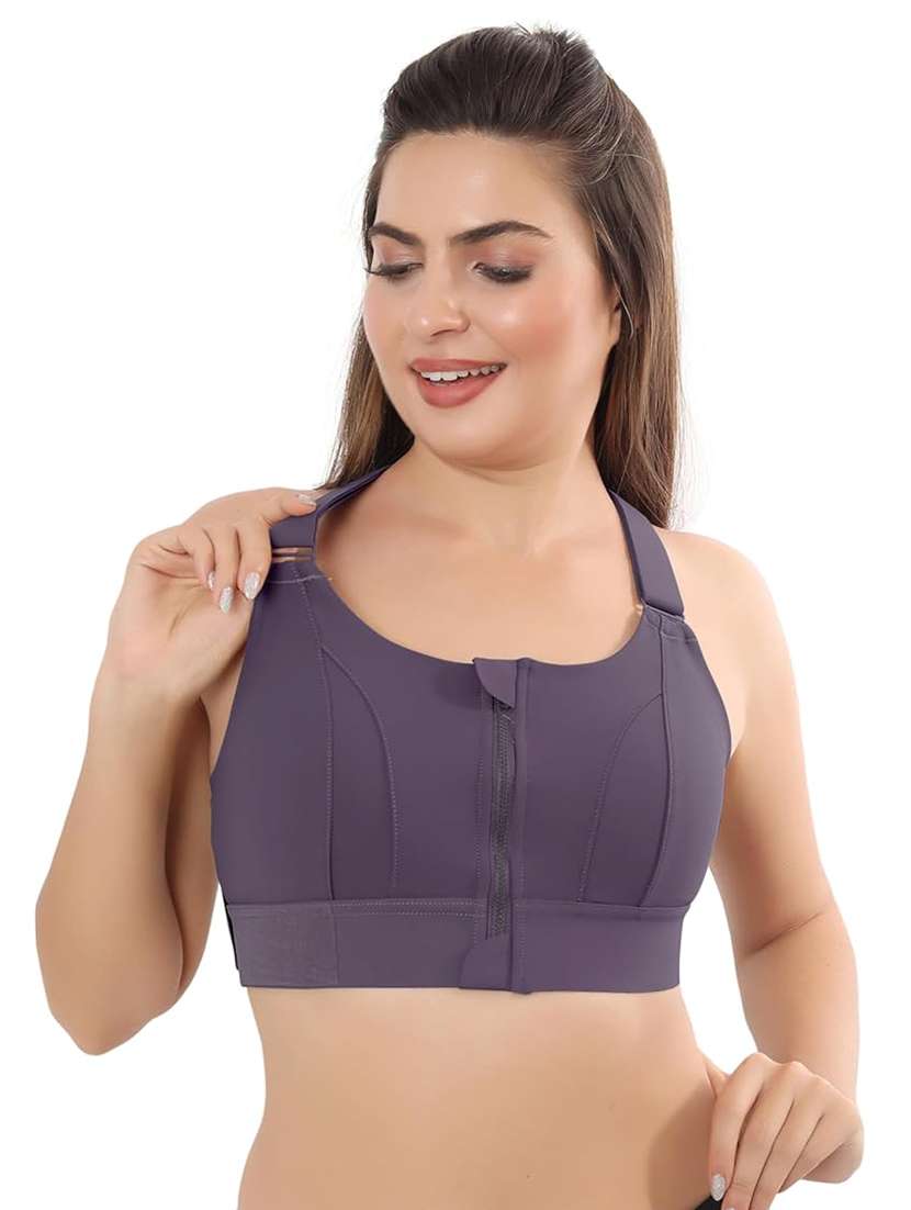 women solid lightly padded sports bra