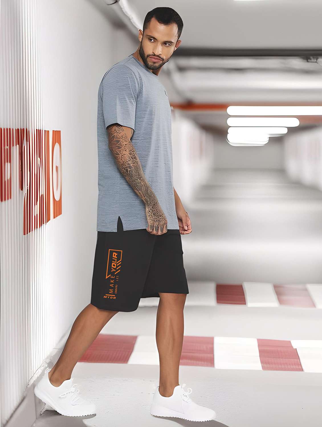 men printed mid rise regular fit shorts - 22065995 - Standard Image - 3