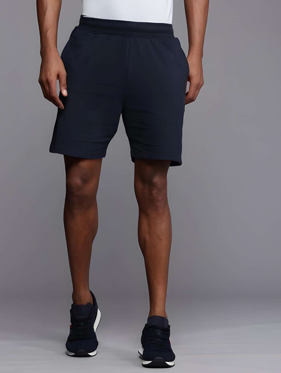 men printed mid rise regular fit shorts - 22066002 -  Zoom Image - 0