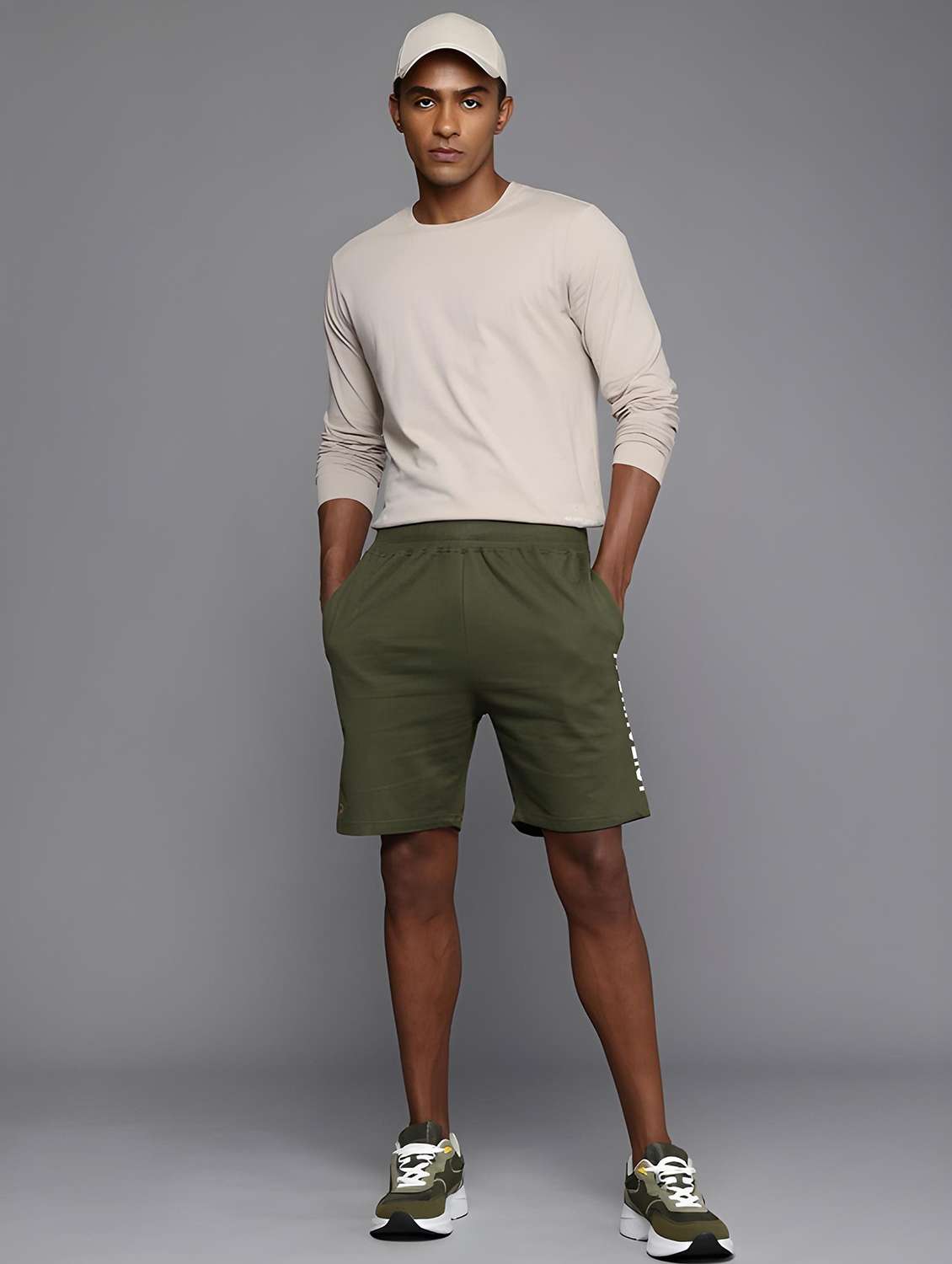 men printed mid rise regular fit shorts - 22066005 -  Standard Image - 3