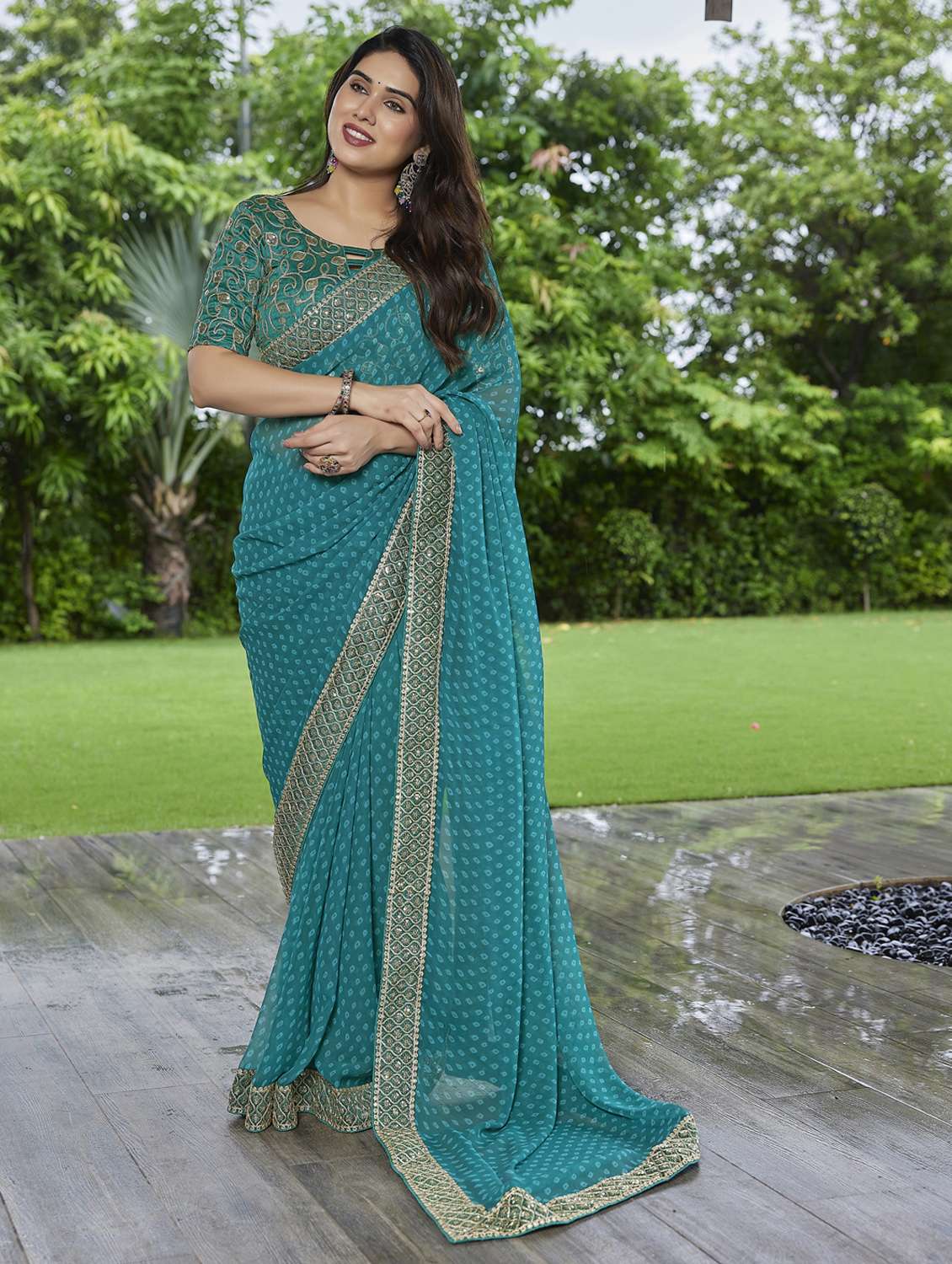 women bandhani printed bordered saree with blouse - 22066106 -  Zoom Image - 0