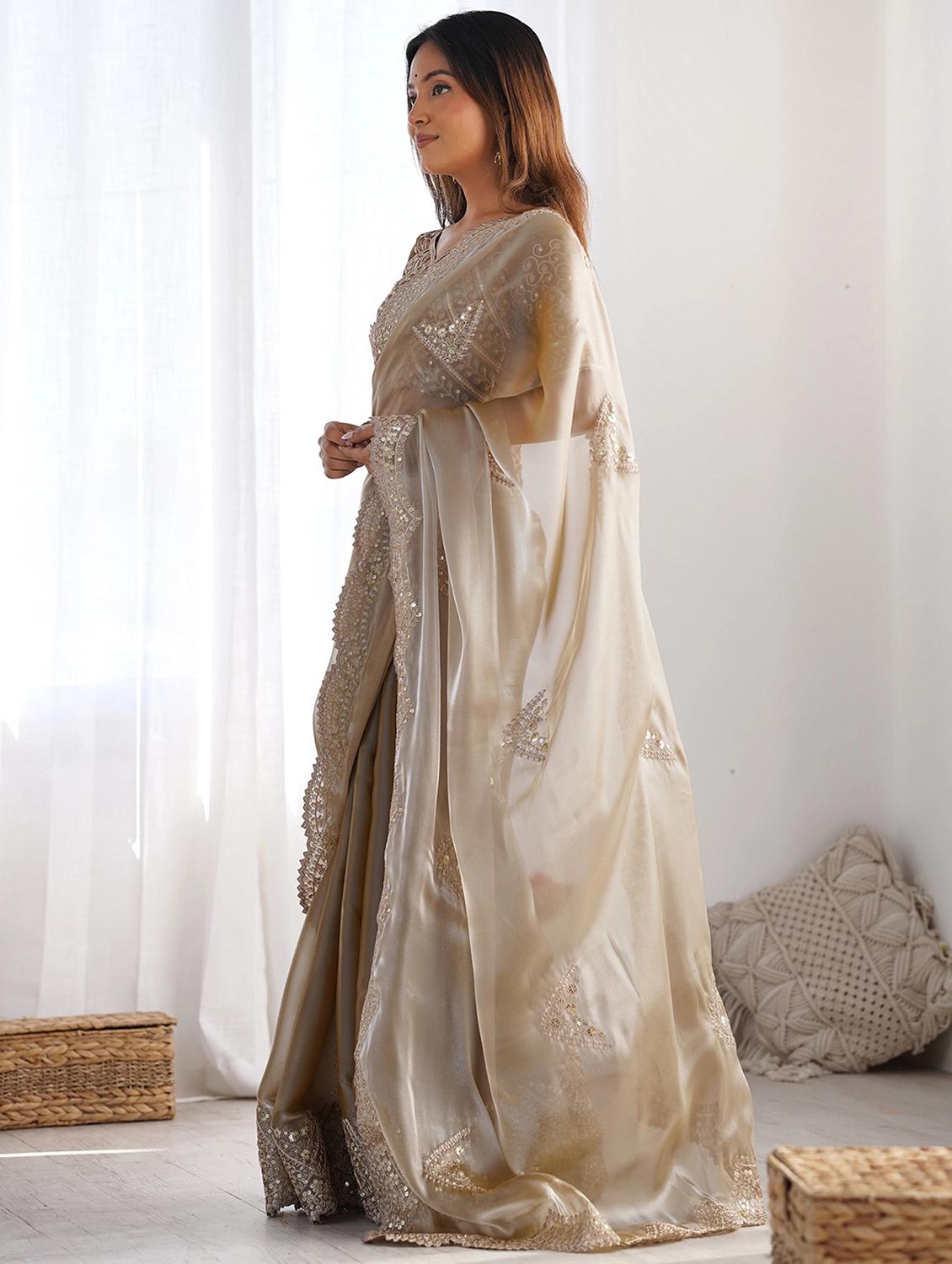 women solid with work embroidered saree with blouse - 22066126 - Standard Image - 3