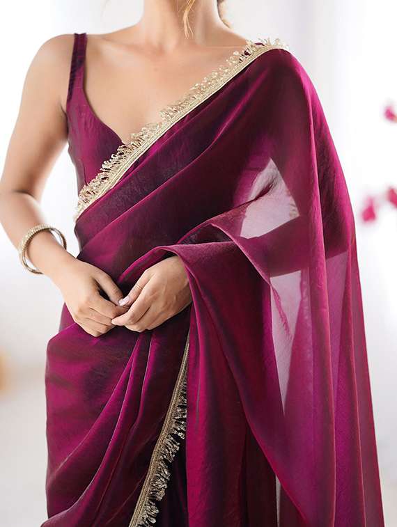 women solid with bordered saree with blouse - 22066206 - Standard Image - 3
