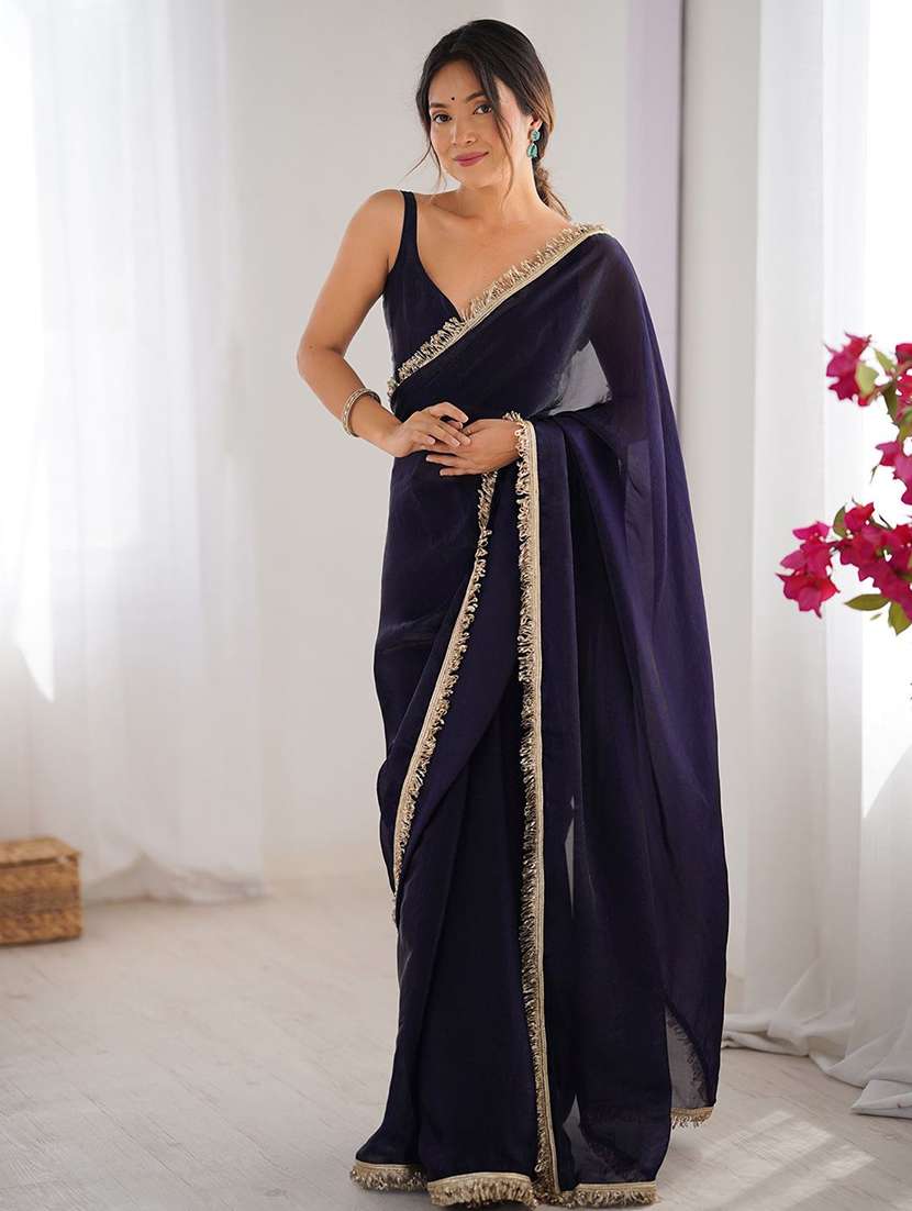 women solid with bordered saree with blouse - 22066207 - Zoom Image - 0