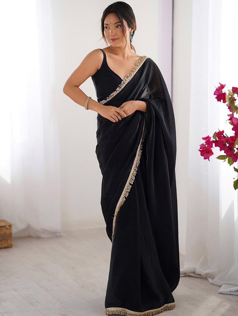 women solid with bordered saree with blouse - 22066208 - Zoom Image - 0